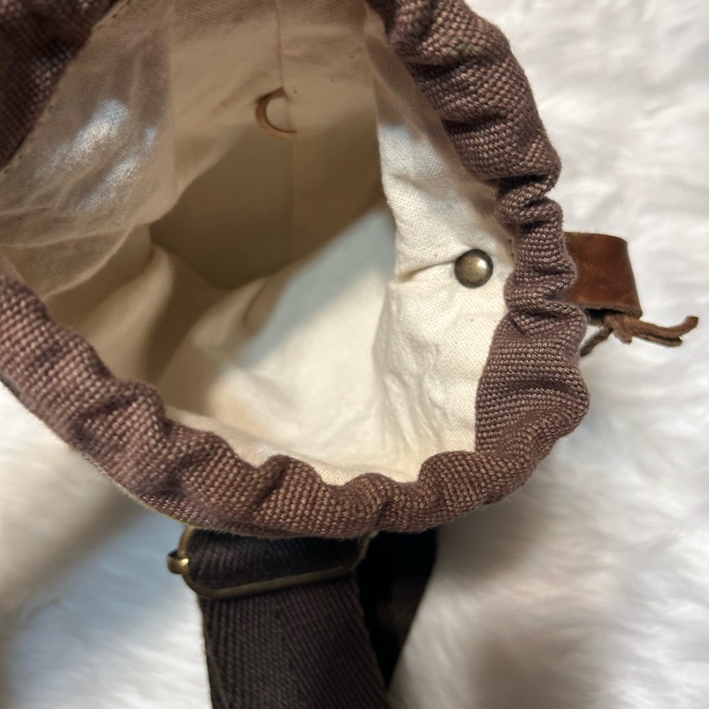 WILL Leather Goods Brown and Multicolor Blanket Tote/Carrier - Picture 16 of 16